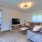 Cordis By Interhome Tatil Evi Pula
