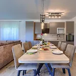 Cordis By Interhome Pula