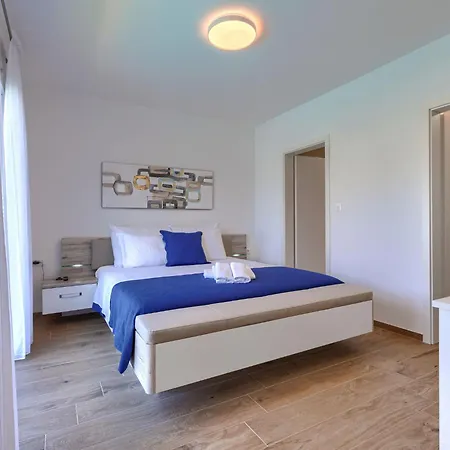 Cordis By Interhome