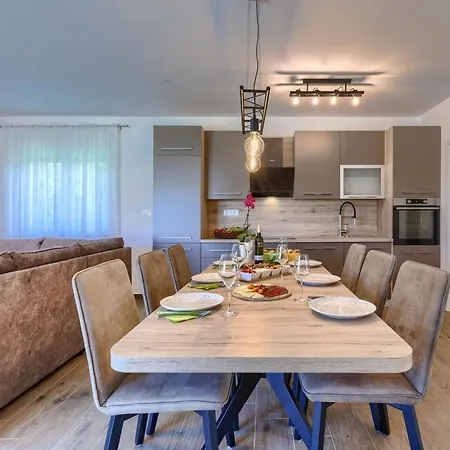 Cordis By Interhome 풀라