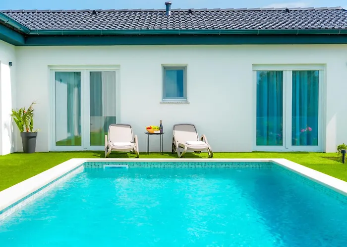 Cordis By Interhome * 풀라