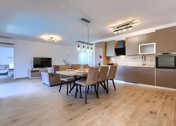 Cordis By Interhome * Pula